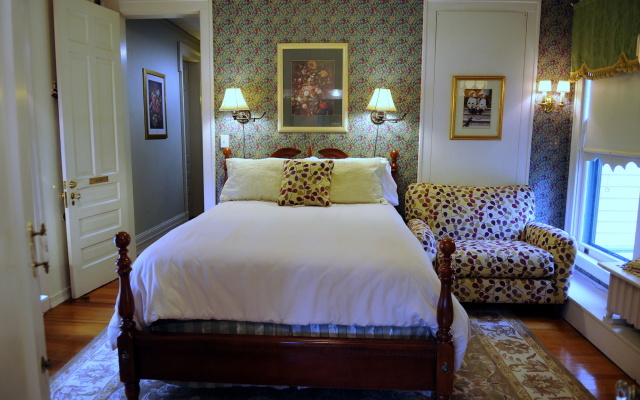 photo 4 of Oliver Inn Bed and Breakfast