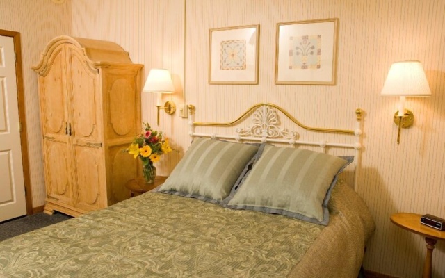 photo 3 of GetAways at Olympic Village Inn