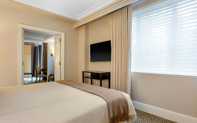 photo 3 of Omni Berkshire Place