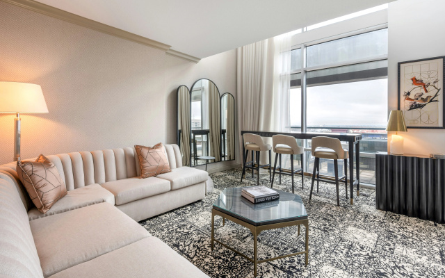 photo 5 of Omni Severin Hotel