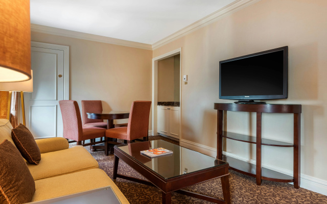 photo 4 of Omni William Penn Hotel