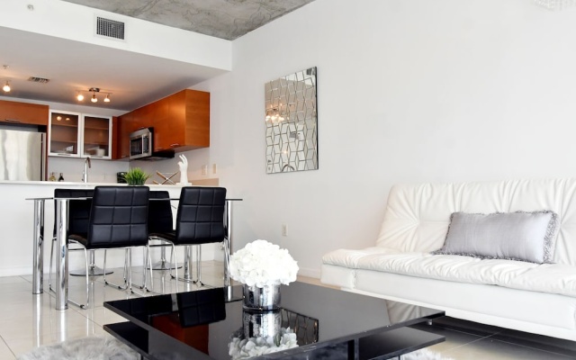 photo 2 of One Luxury Miami
