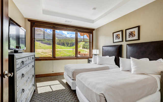 photo 4 of One Ski Hill Place, a RockResort, by Vail Resorts