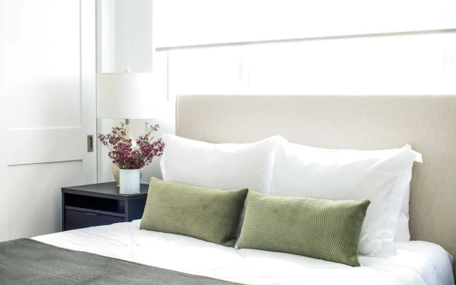 photo 5 of O'neill I by Avantstay Coastal Paradise Steps From Beach Modern Decor
