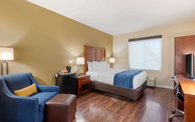 photo 3 of Comfort Inn & Suites near Ontario Airport
