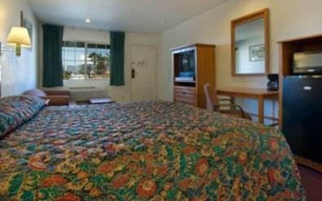 photo 2 of Orange Show Inn San Bernardino