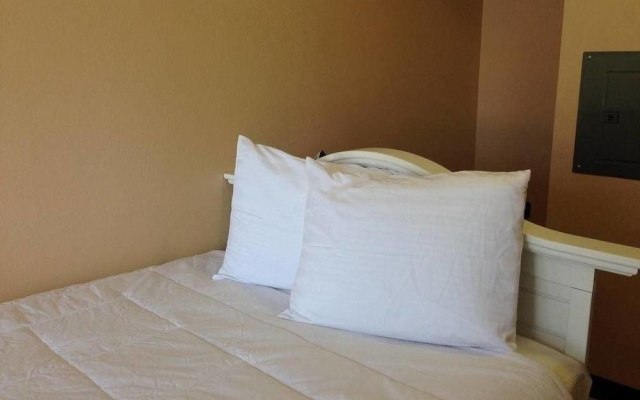 photo 4 of Orca Inn Suites