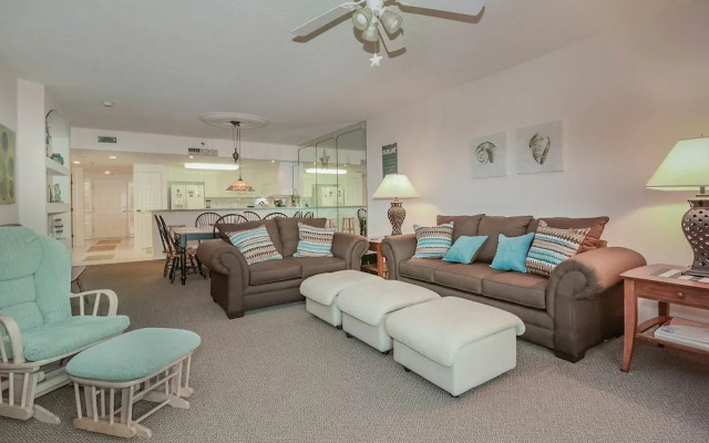 photo 3 of OW6-204 Ocean Walk by RedAwning