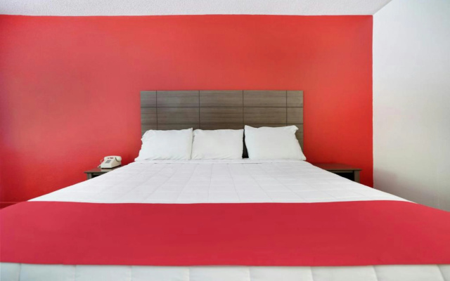 photo 2 of OYO Hotel Decatur I-285 The Perimeter