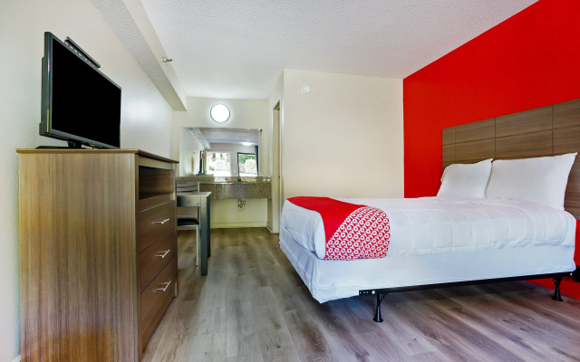 photo 5 of OYO Hotel Decatur I-285 The Perimeter