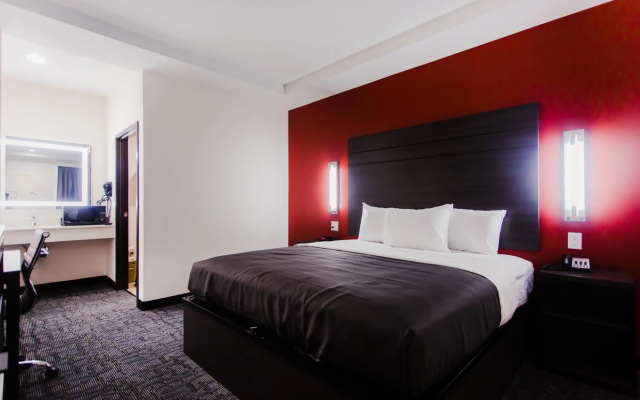 photo 5 of Palacio Royale Inn Boutique Katy