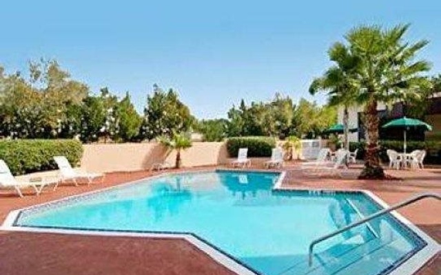 photo 4 of Palm Bay Hotel & Conference Center