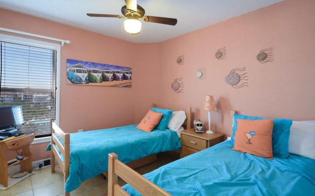 photo 4 of Palm House by Ocean Properties