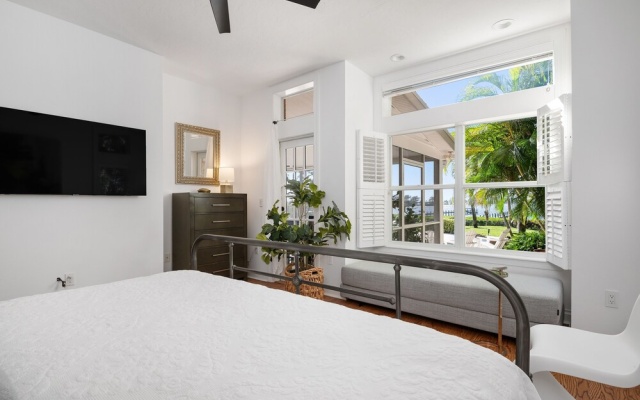 photo 5 of Palma Sola Bay House 5 Bedroom Home by RedAwning