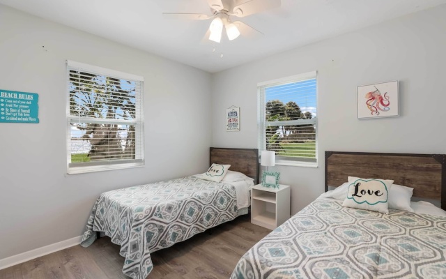 photo 3 of Palmetto Home w/ Manatee River Access!