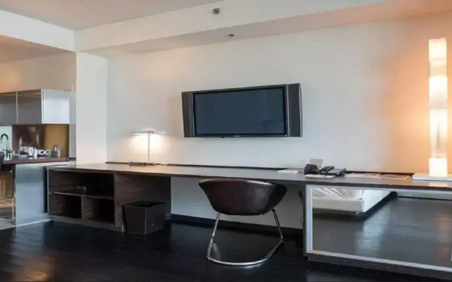 photo 3 of Palms place 51st floor with balcony & strip view