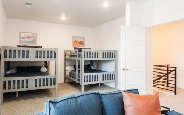 photo 4 of Paradise at the Lofts #32