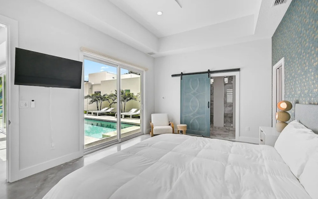 photo 5 of Paradise Found 3 Bedroom Home by RedAwning