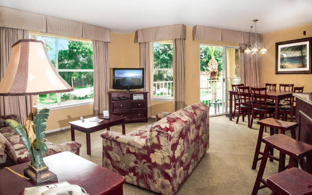 photo 5 of Parc Corniche Condominium Suite Hotel