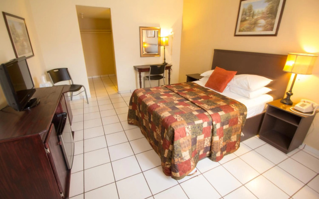 photo 5 of Parkway Inn Airport Motel Miami