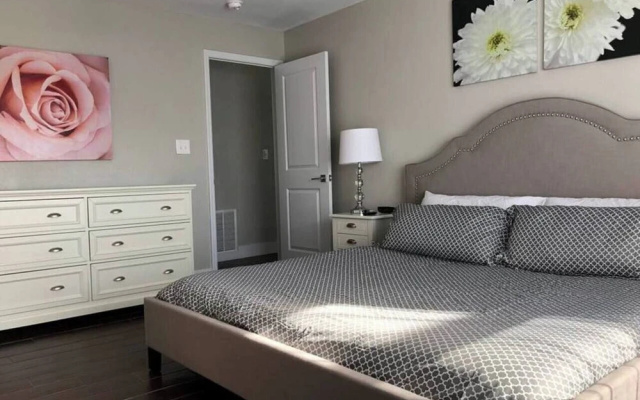 photo 2 of Parsley · New! Luxury, Near Disney & Universal. Sleep 9
