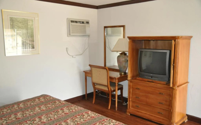 photo 5 of Motel Pasadena Inn Suites