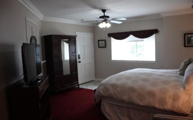 photo 3 of Pelican Cove Inn