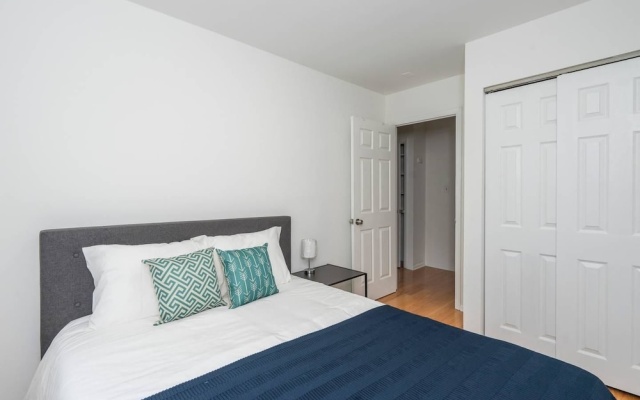photo 5 of Perfect Downtown Apt w/ Free 2 Car Parking