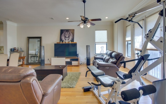 photo 3 of Pet-friendly Houston Home ~ 7 Mi to Downtown!