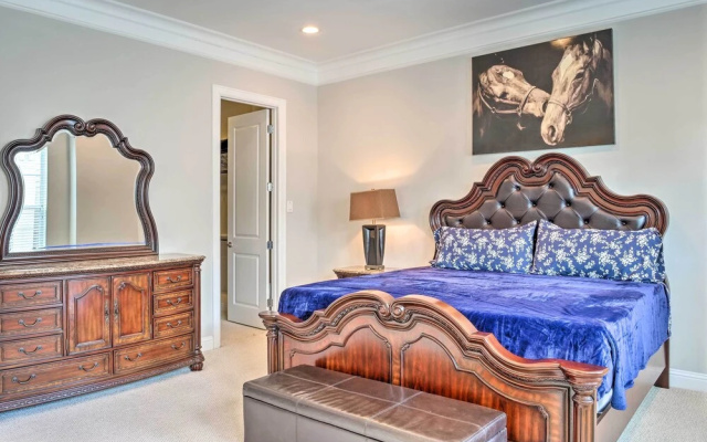photo 5 of Pet-friendly Houston Townhome, 6 Mi to Dtwn!