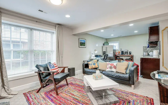 photo 2 of Pet-friendly DC Area Condo w/ Yard!