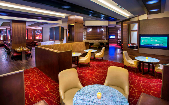 photo 2 of Philadelphia Airport Marriott