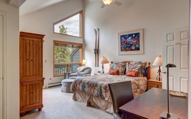 photo 3 of Pine Creek Lodge by RedAwning