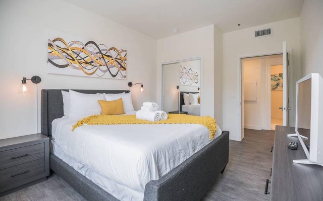 photo 5 of Pine Suite - 102