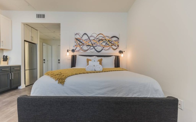 photo 4 of Pine Suite - 110