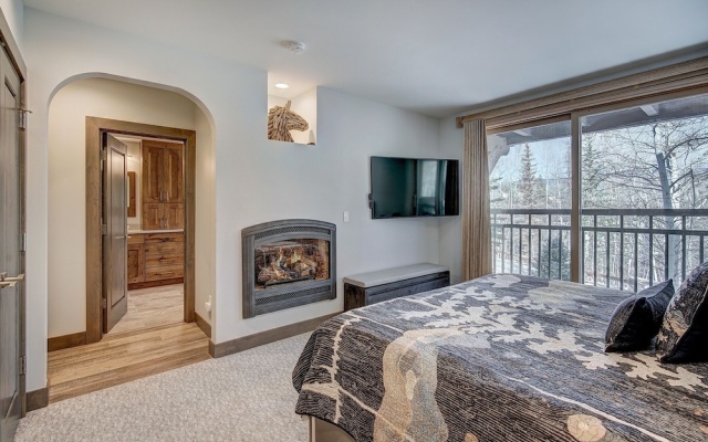 photo 3 of 3br Slopeside Beaver Creek Ski-in, Sleeps 10 3 Bedroom Townhouse by RedAwning