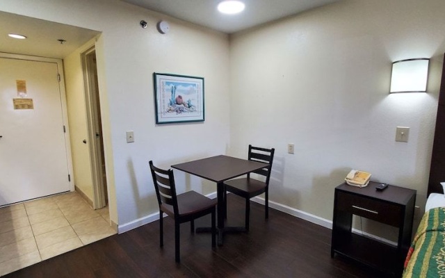 photo 4 of Plano Inn & Suites