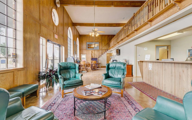 photo 2 of Lake View Inn