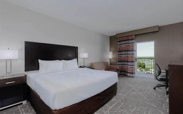 photo 5 of Orangewood Inn & Suites Kansas City Airport