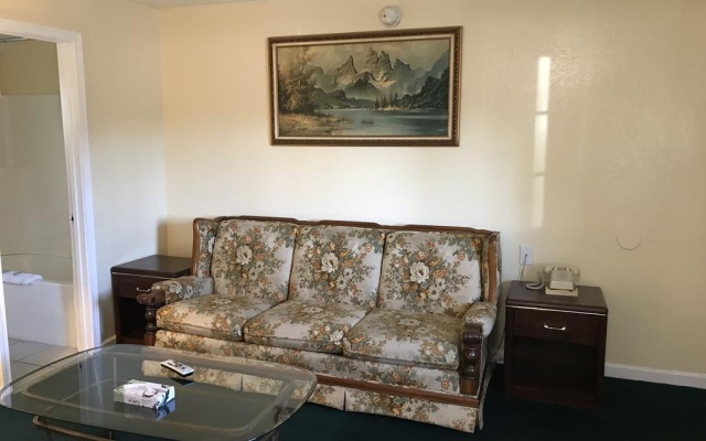photo 2 of Relax Inn Of Medford