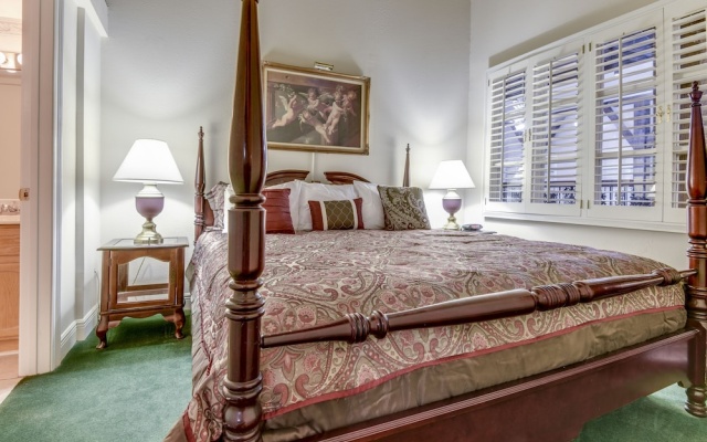 photo 5 of Plaza Suites Downtown New Orleans