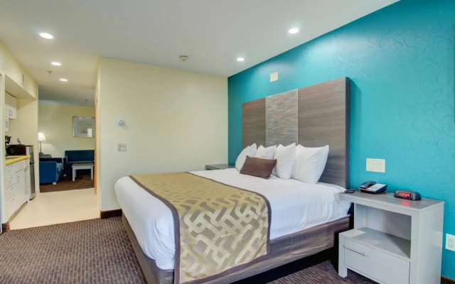 photo 5 of Plymouth Bay Inn and Suites