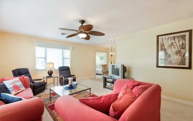 photo 2 of Poco Place, 2 Bedrooms, Wifi, 2 Blocks to Beach, Sleeps 6