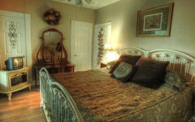 photo 4 of Pomegranate House & Cottages