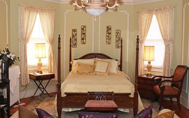 photo 5 of Port City Guest House