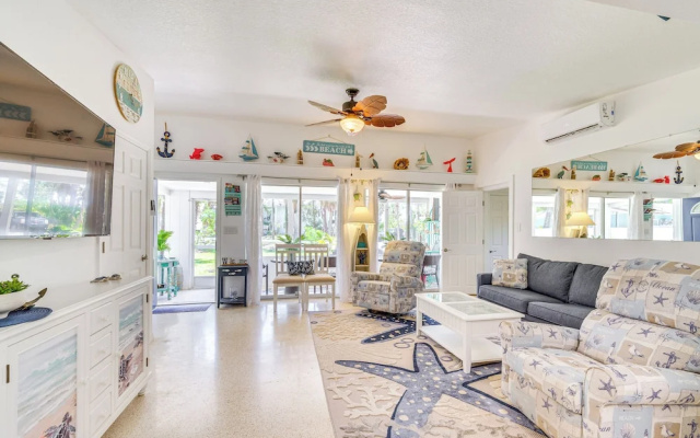 photo 5 of Hot Tub & Gas Grill: Port Richey Retreat