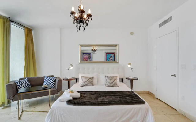 photo 2 of Posh Studio in Brickell by Sonder