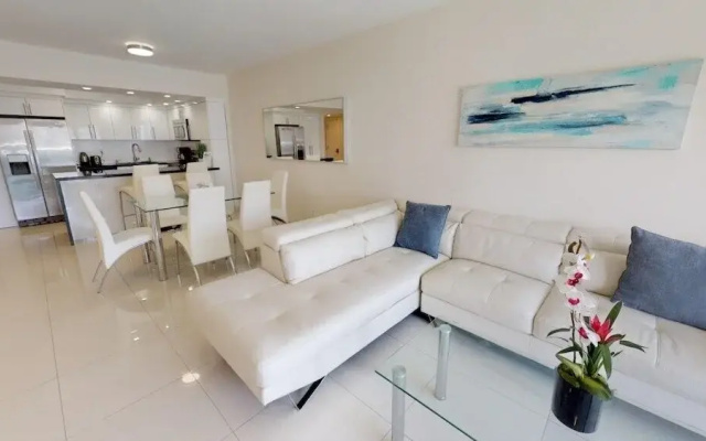 photo 4 of Premium 1 Bedroom +den Ocean View Or925