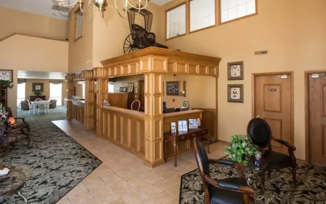 photo 2 of Presley's Penthouse 2BR Branson Resort Condo