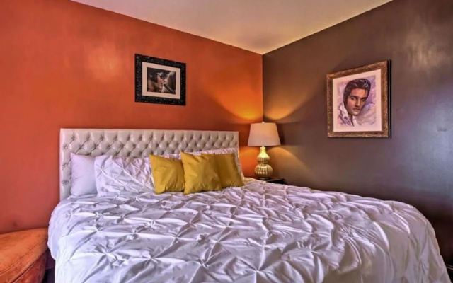 photo 3 of Presley's Penthouse 2BR Branson Resort Condo